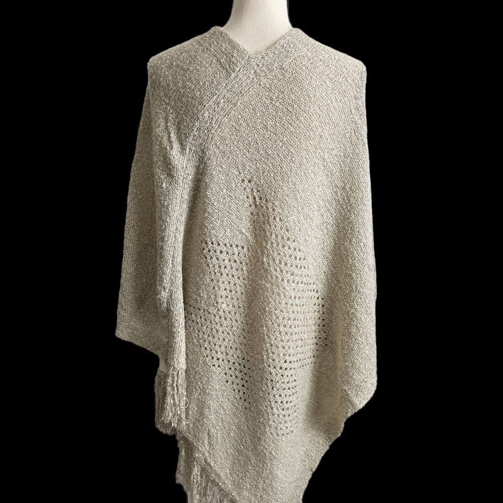 Poncho Fringe Soft Oatmeal OSFM